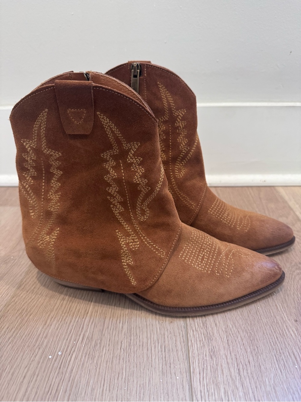 New Free People Asher Suede Western Ankle Boots - Picture 4 of 5